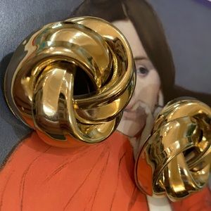 Vintage knot earrings
